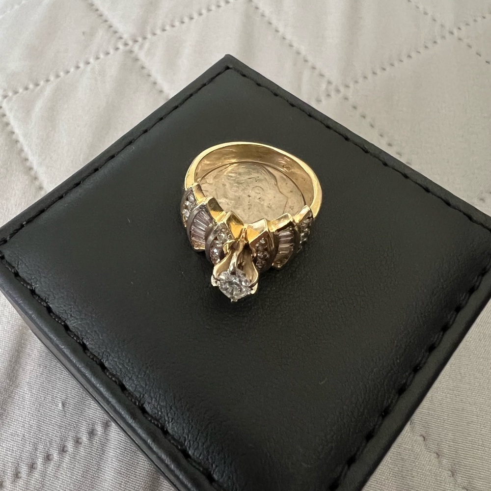 Yellow gold diamonds ring with 3 tears on each side. Diamond 1.50 ctw Bow - Picture 13 of 17